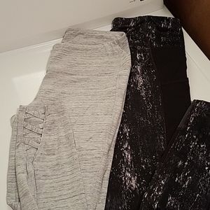 2 pair of athletic leggings